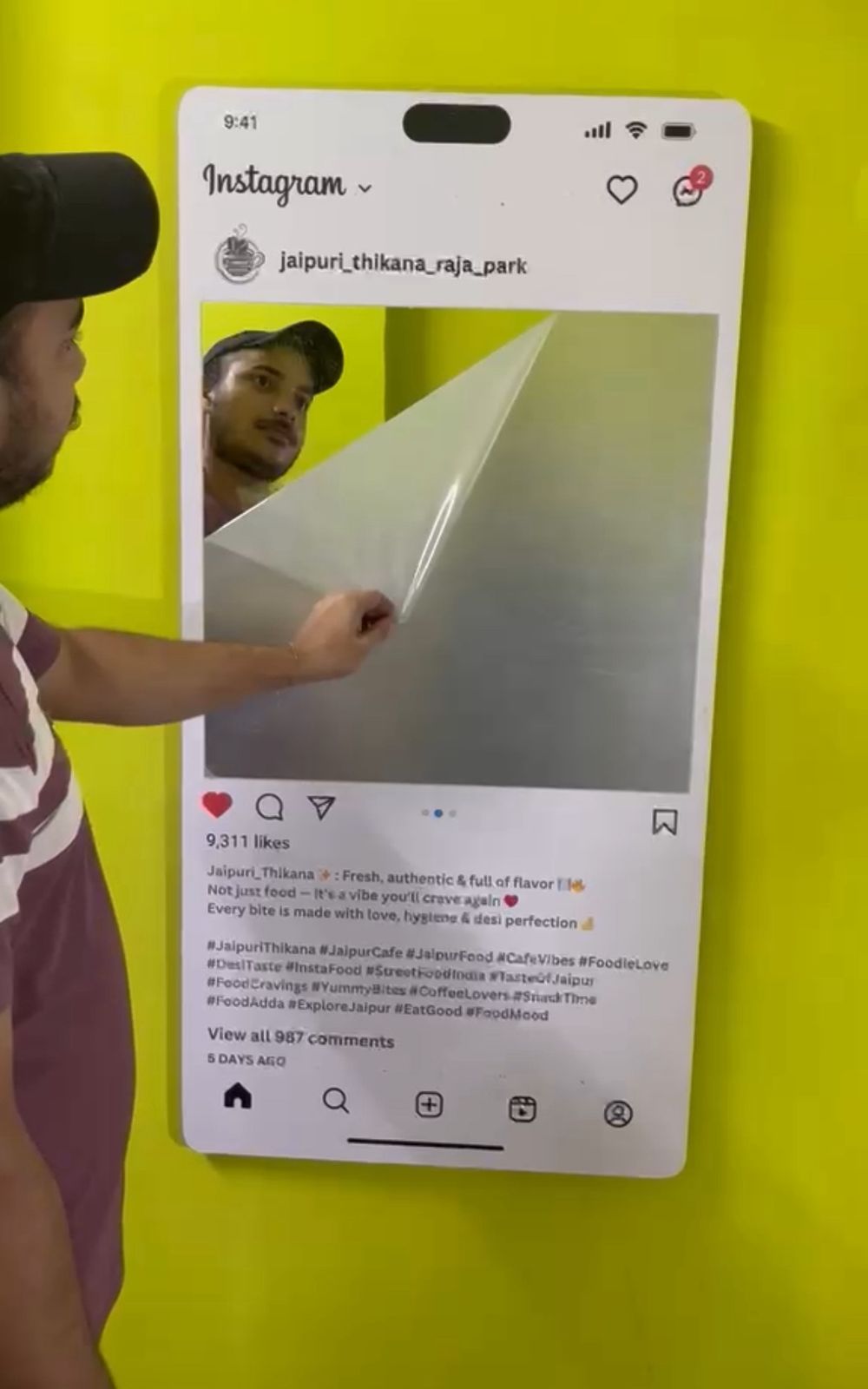 Instagram Selfie Mirror